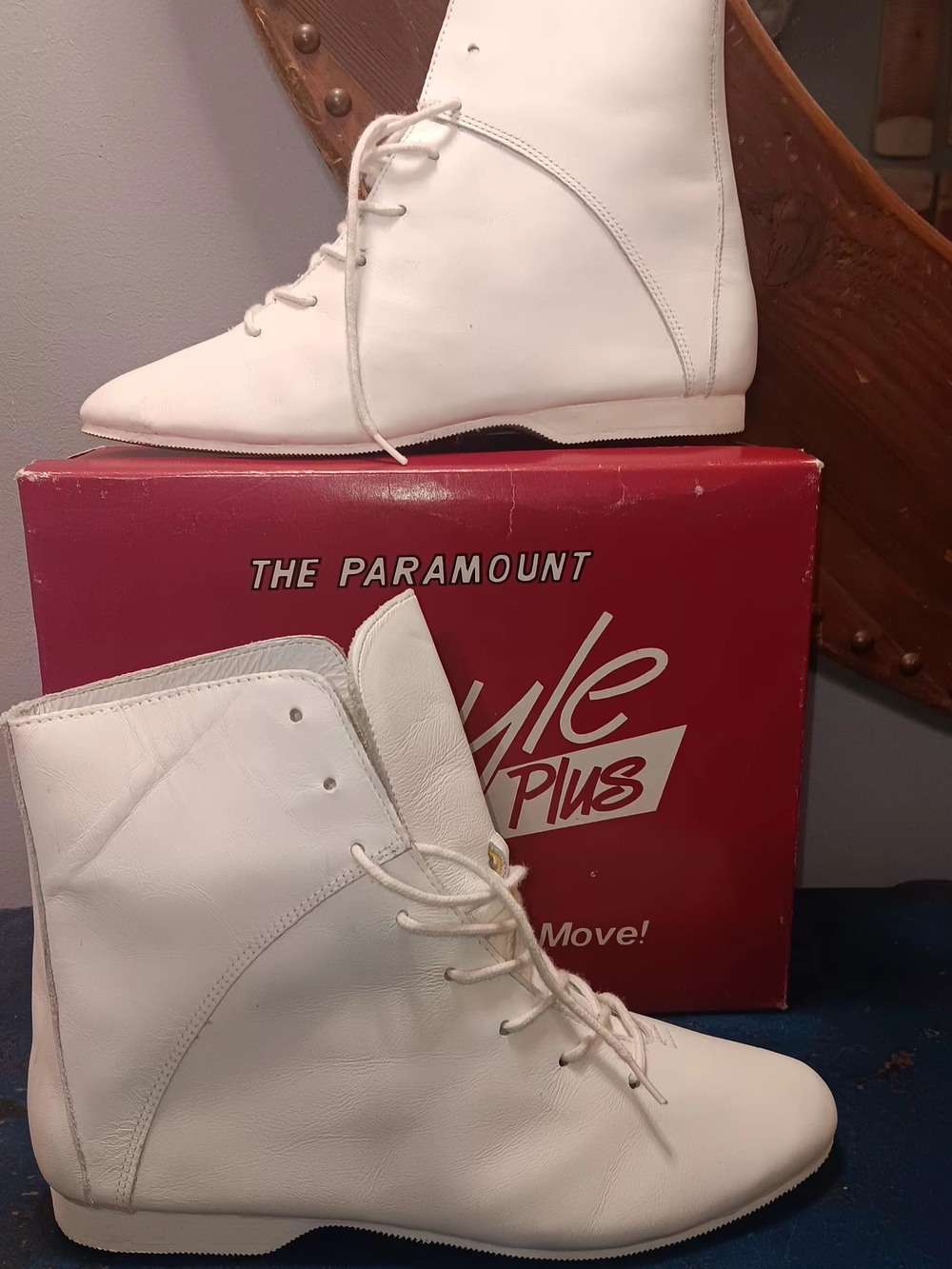 Women's White 80s Leather Lace-Up Ankle Boots